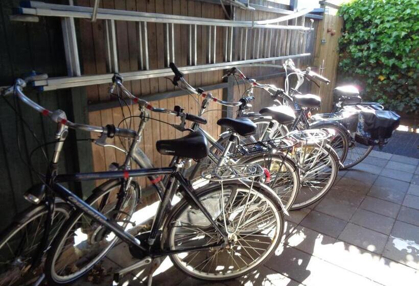 ベッドアンドブレックファースト Oddingsplace