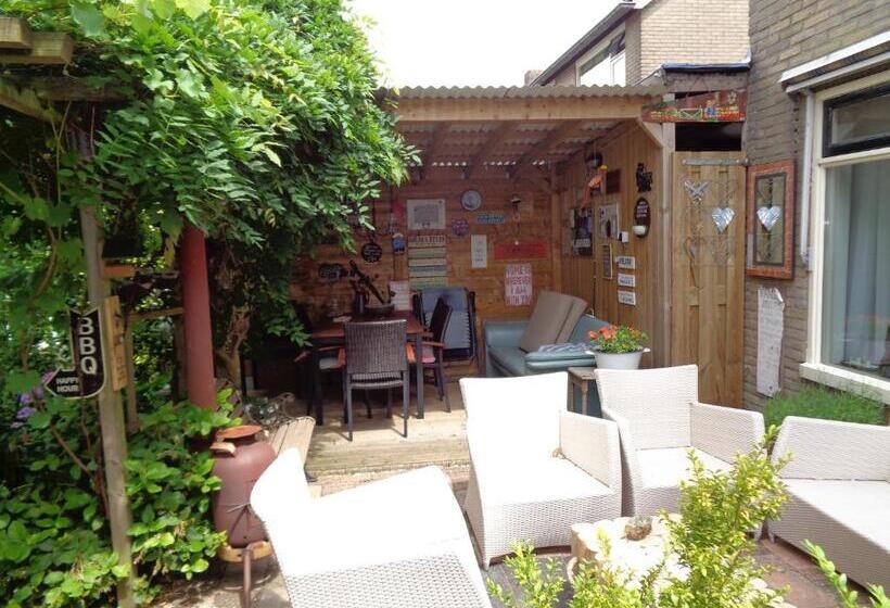 ベッドアンドブレックファースト Oddingsplace