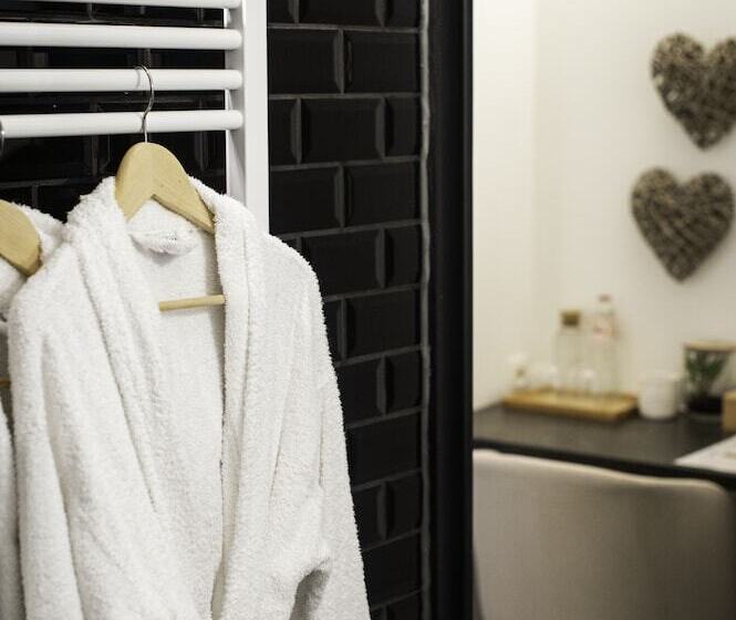 ベッドアンドブレックファースト Paddock Lodge   Suites Wellness & Chambres D Hôtes