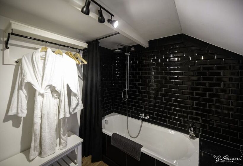 ベッドアンドブレックファースト Paddock Lodge   Suites Wellness & Chambres D Hôtes