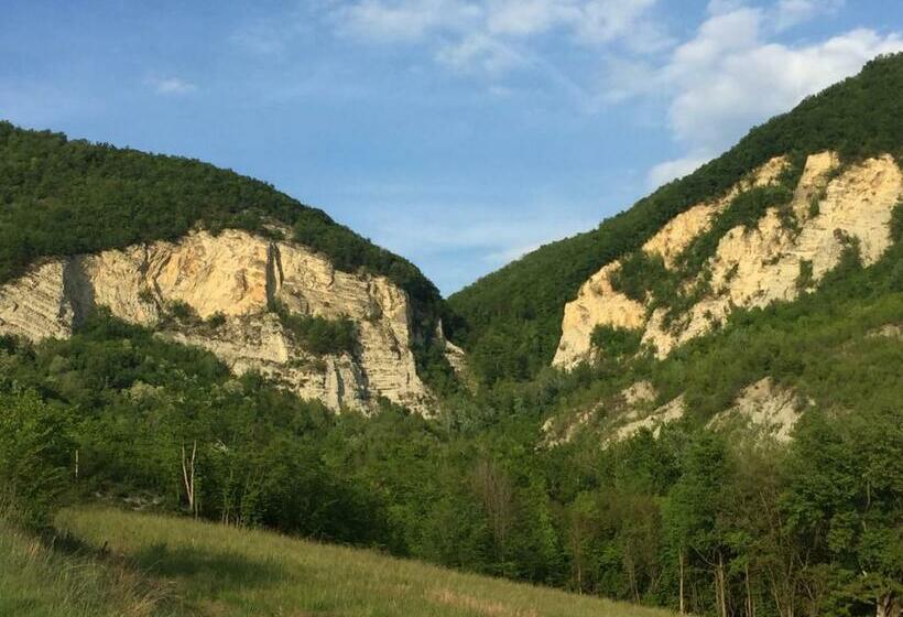 فندق Agriturismo Spizzirò