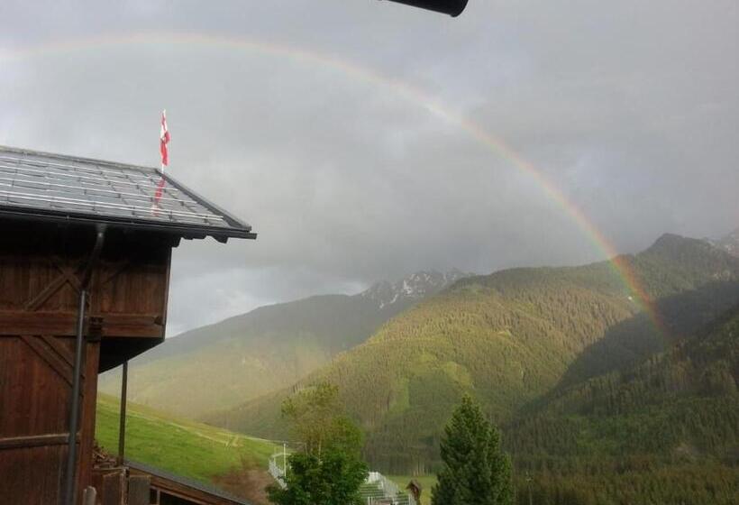 בית מלון כפרי Janserhof