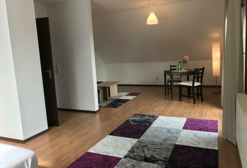 Lokal Genial Pension & Restaurant