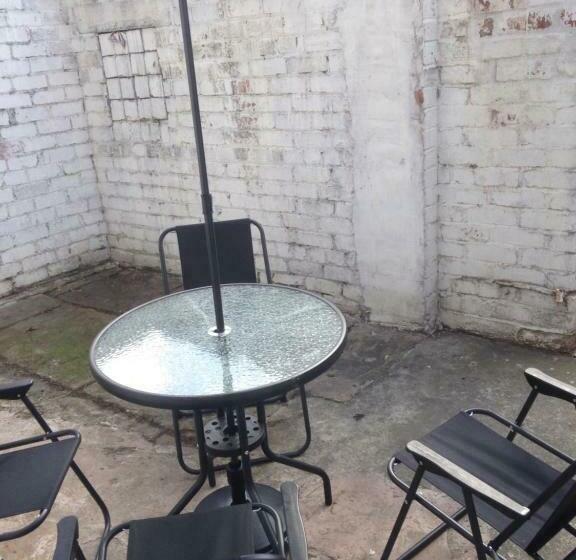 膳宿费 Carfax House