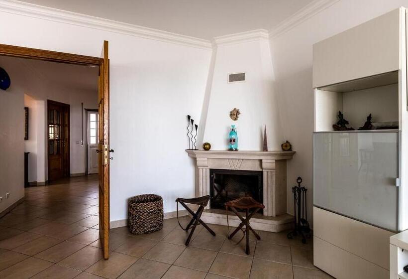 پانسیون Casa Das Conchas