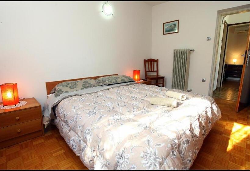 پانسیون Champagne Apartments Portorož Vp