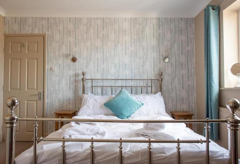 بنسيون Clovelly Guest House