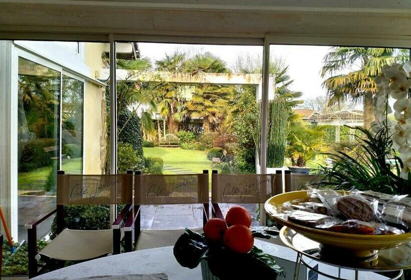 פנסיון Cote Jardin