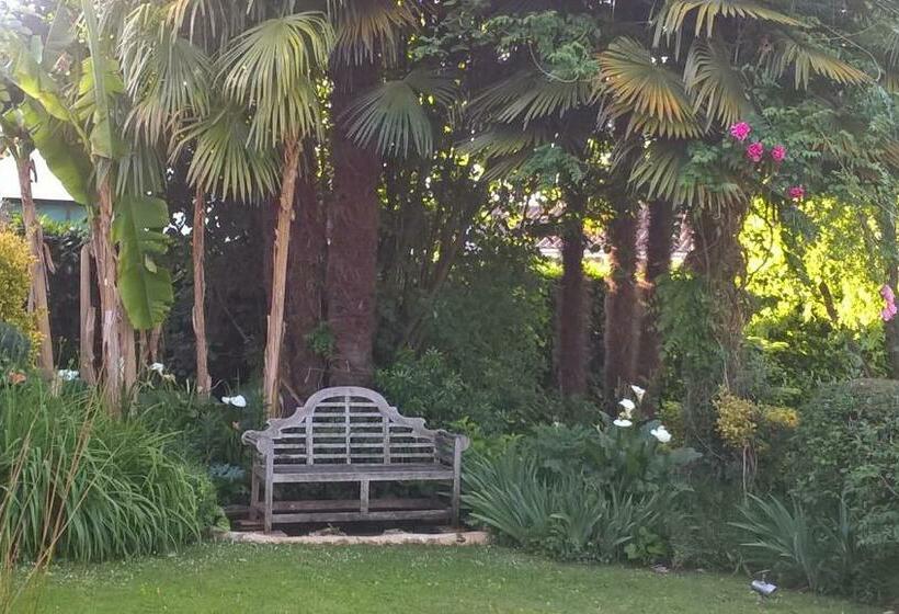 פנסיון Cote Jardin