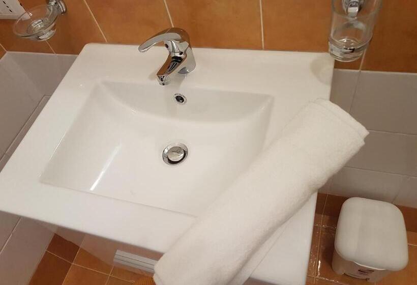 بنسيون Giusy And Rose