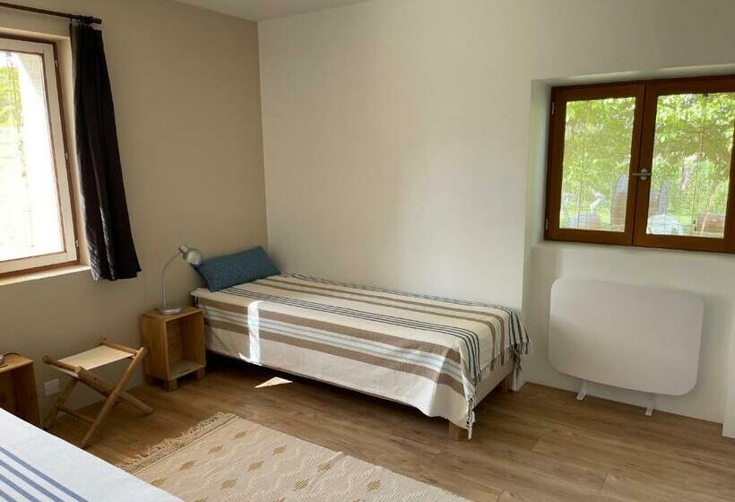 بنسيون In The Heart Of Artists S House