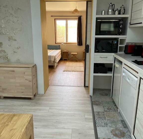 بنسيون In The Heart Of Artists S House