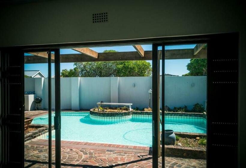 펜션 Langebaan On Sea