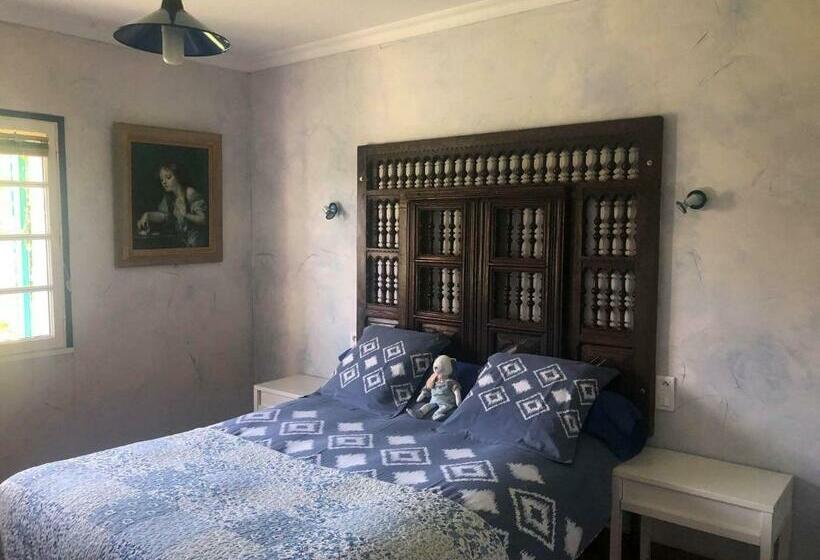 פנסיון Mas De La Croix