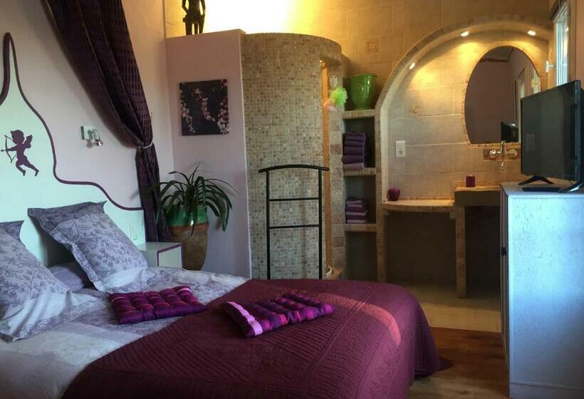 פנסיון Mas De La Croix