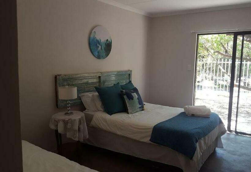 ペンション Mimosa Guesthouse