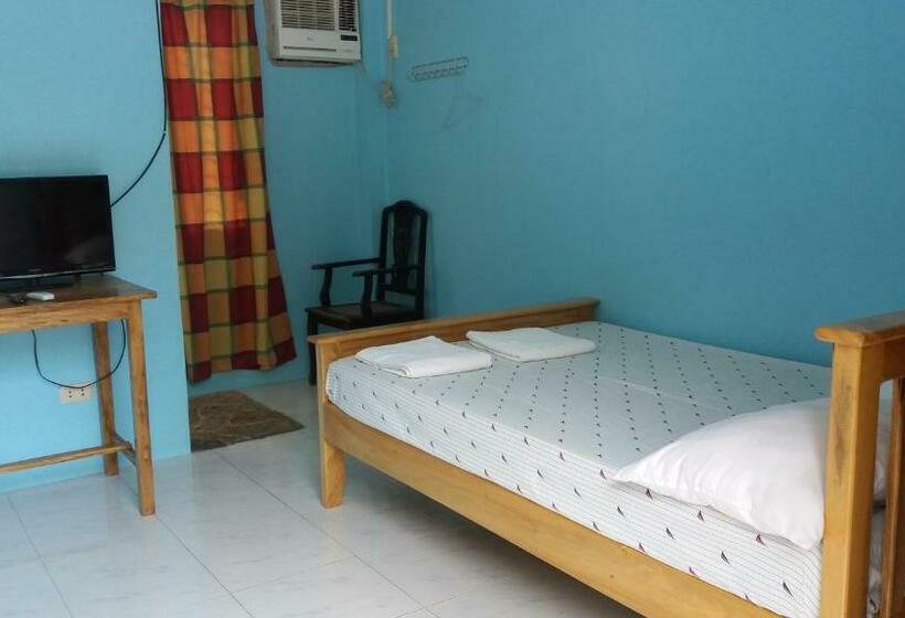 פנסיון R & R  Guesthouse