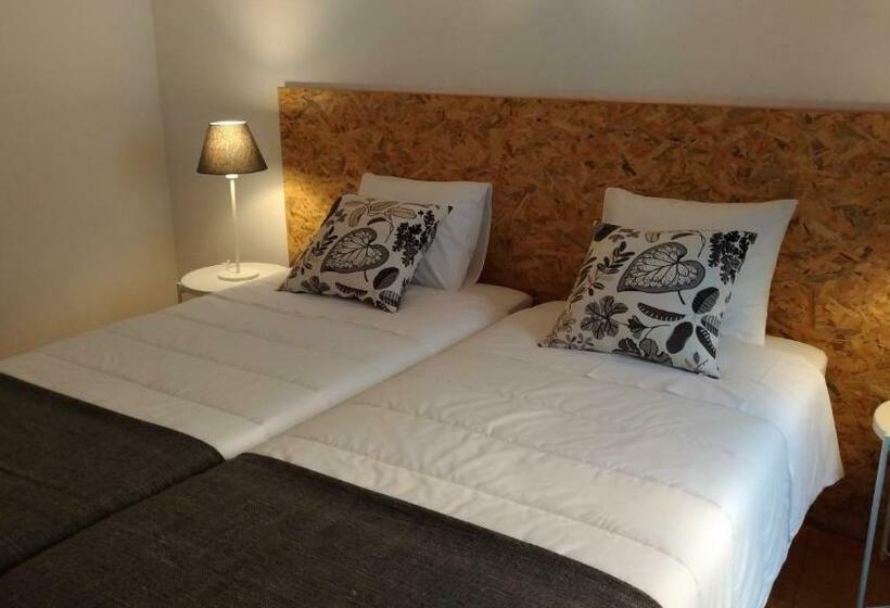 Пансион Route 2 Torrão