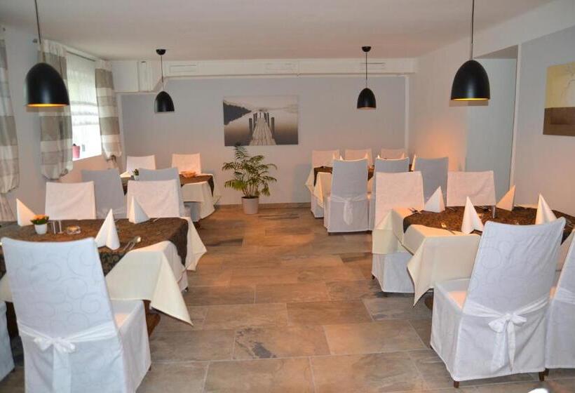 פנסיון Seerestaurant & Suiten Hayat