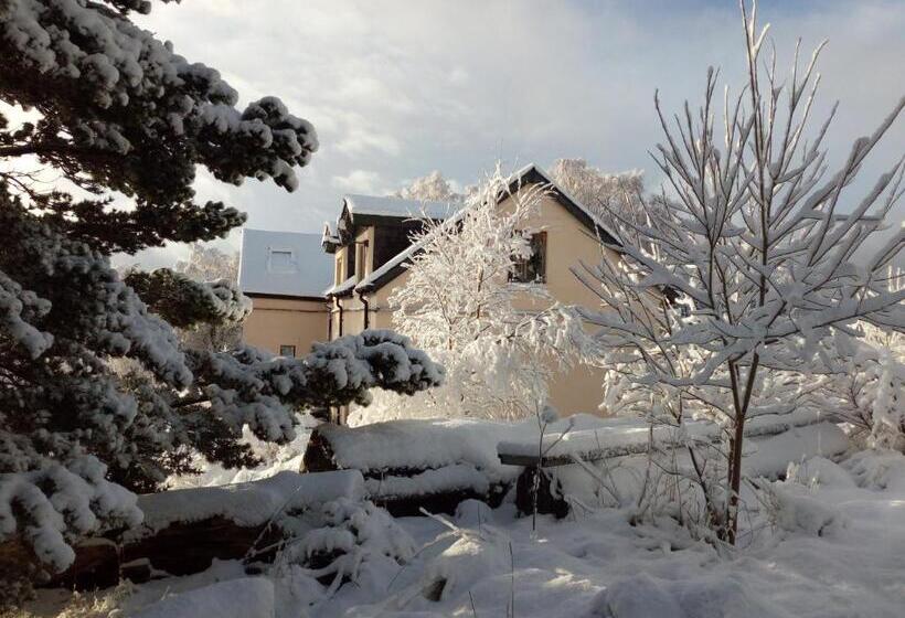 Пансион Sunrise House