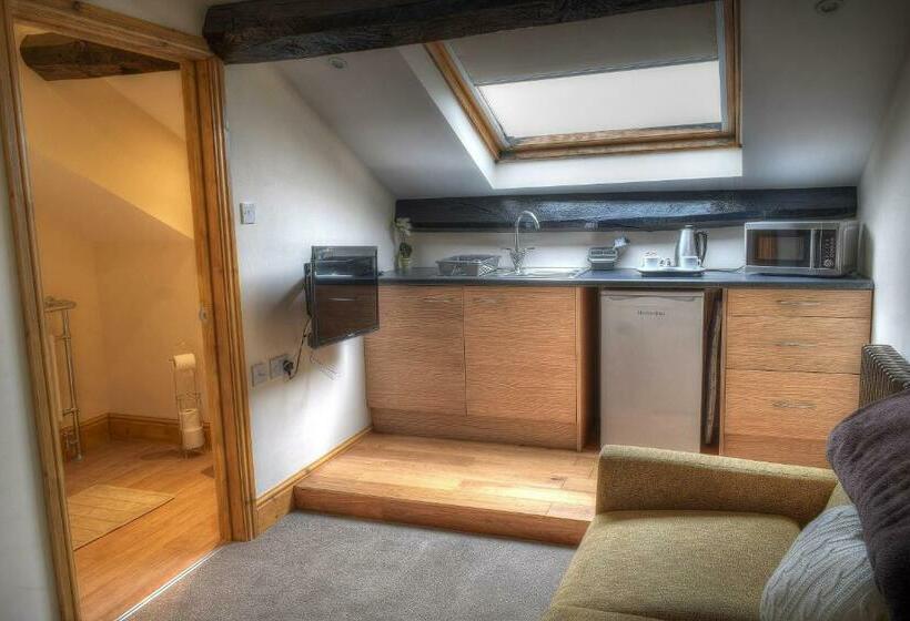 膳宿费 The Wharf Stourport