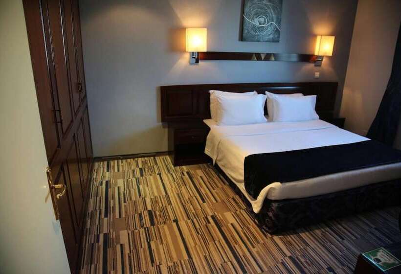 Al Diafah Hotel Suites