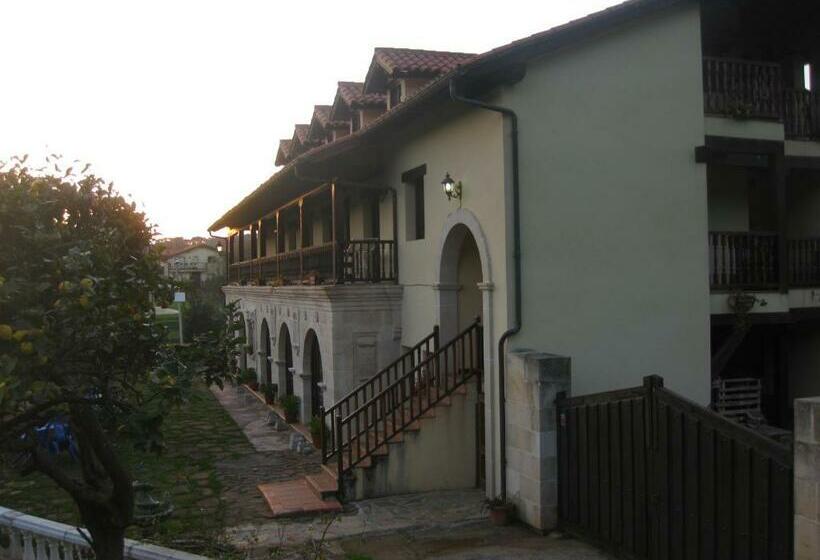 Apartamentos La Ceña