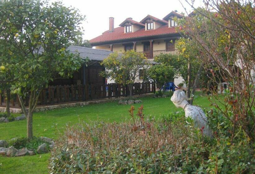 Apartamentos La Ceña