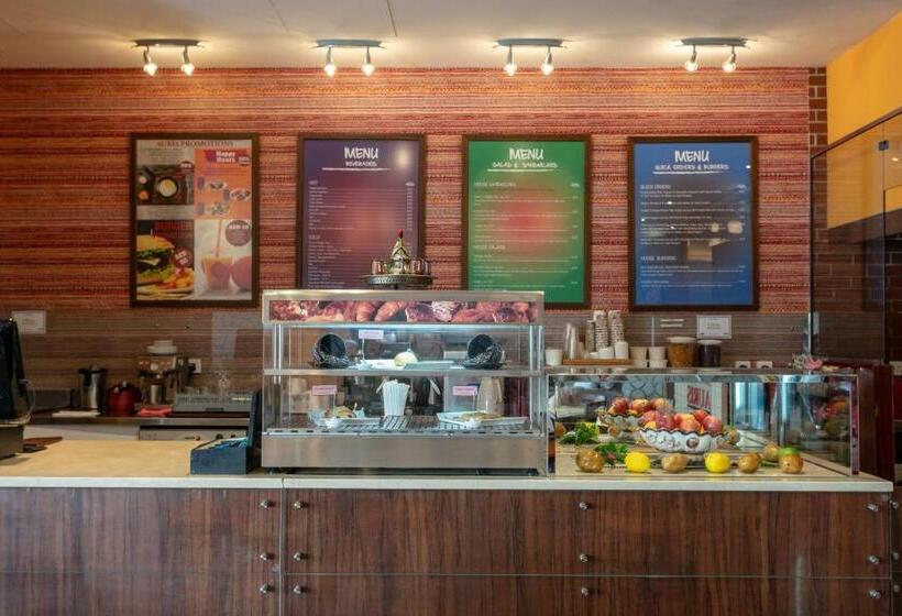 Auris Boutique Hotel Apartments, Al Barsha   At The Mall