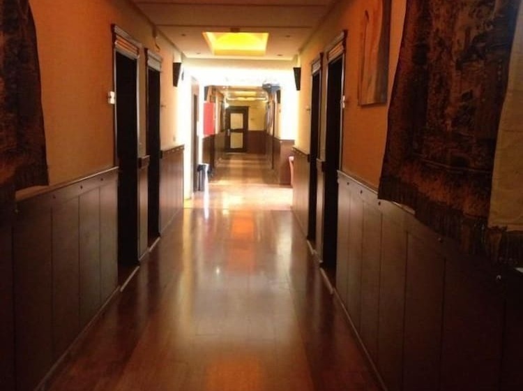 Bait Al Amani Suites