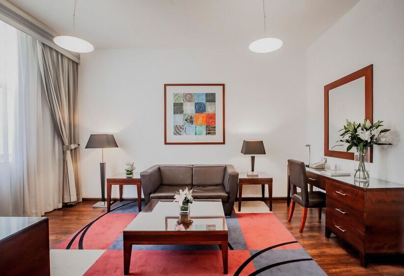 Golden Sands Hotel & Residences