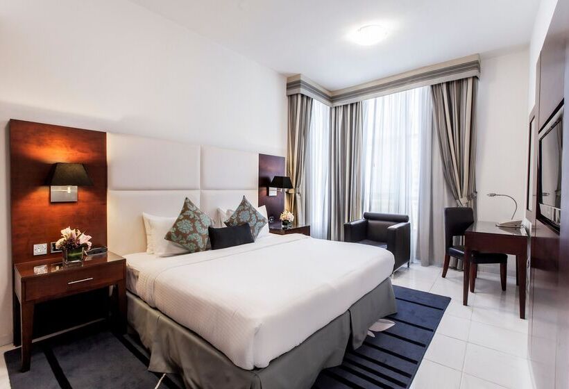 Golden Sands Hotel & Residences