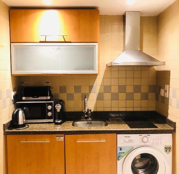 Grand Bellevue Hotel Apartment Dubai