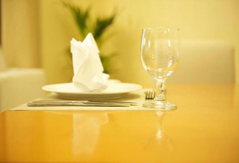 Grand Bellevue Hotel Apartment Dubai