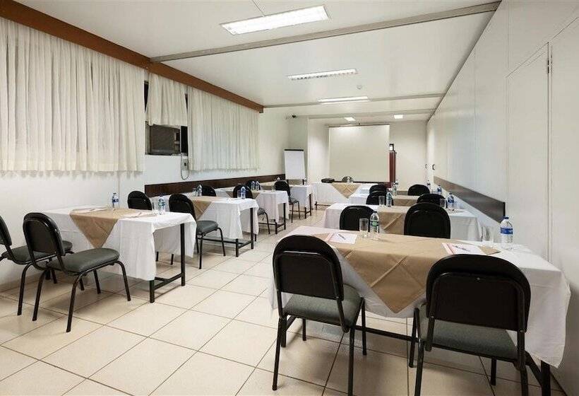 בית מלון כפרי 365