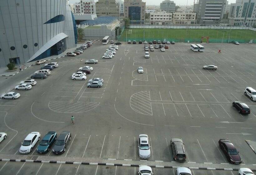 Отель Al Jazira Club