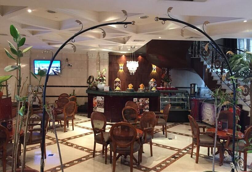 בית מלון כפרי Al Madinah Harmony