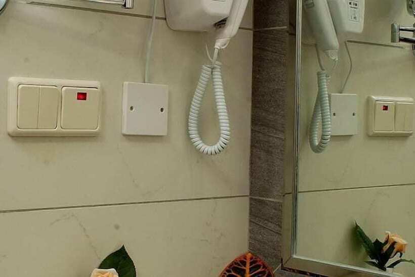 בית מלון כפרי Al Madinah Harmony