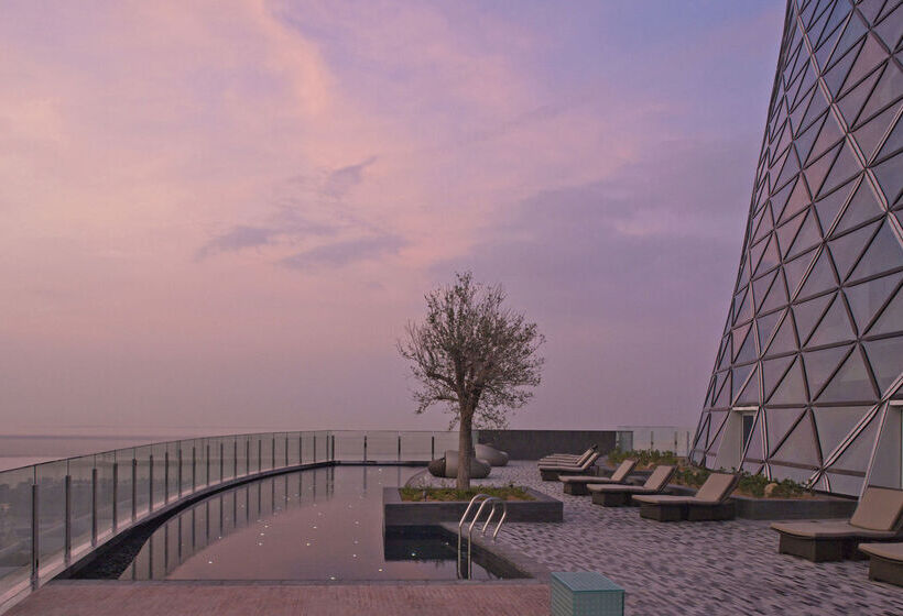 Отель Andaz Capital Gate Abu Dhabi, By Hyatt