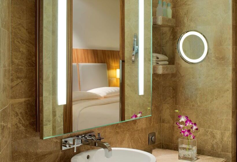 Отель Andaz Capital Gate Abu Dhabi, By Hyatt