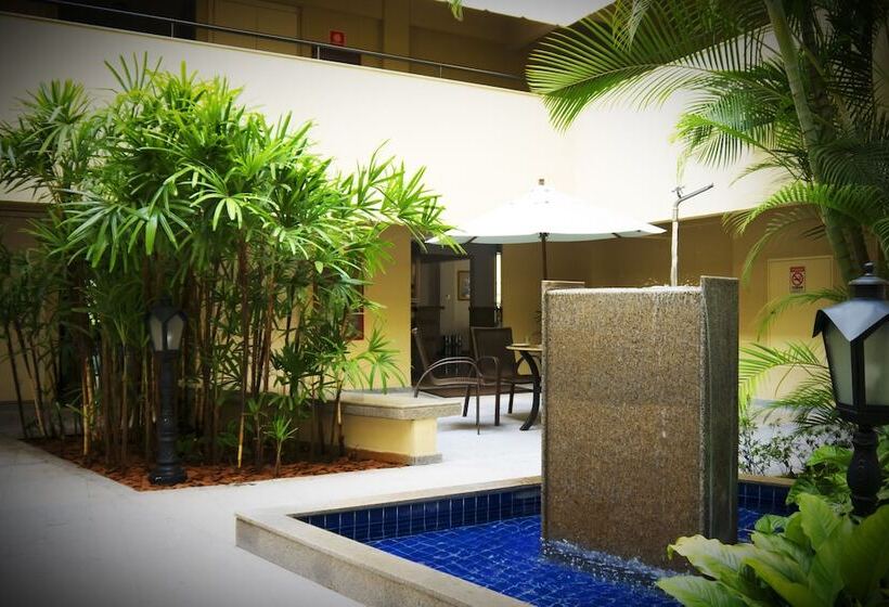 בית מלון כפרי Cedro