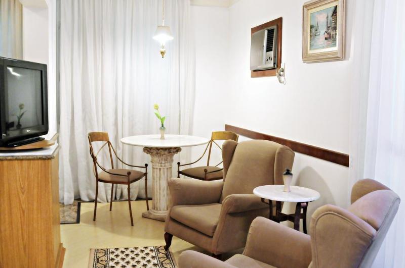 בית מלון כפרי Cedro