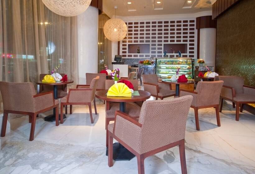 ホテル City Seasons Al Hamra