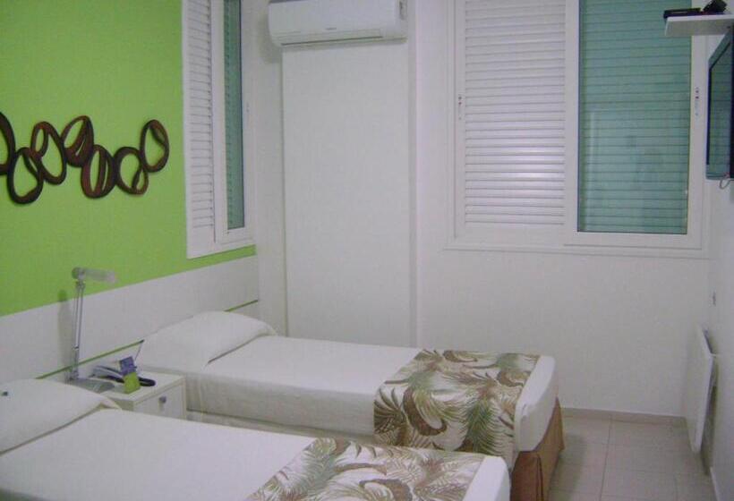 ホテル Coqueiro Express