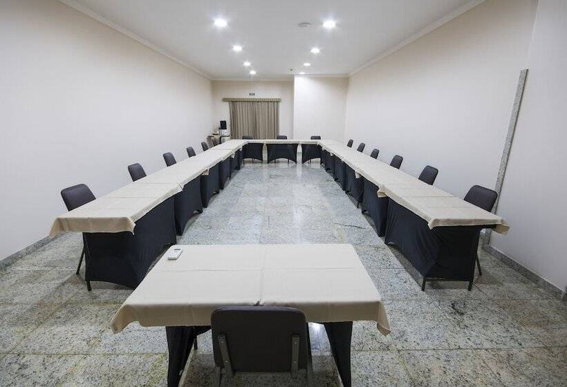 ホテル Dan Inn Campinas Anhanguera