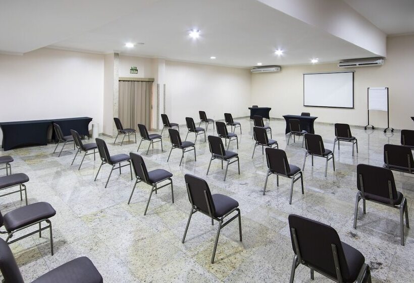 ホテル Dan Inn Campinas Anhanguera