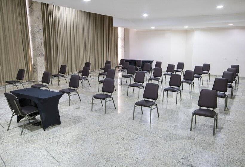 ホテル Dan Inn Campinas Anhanguera