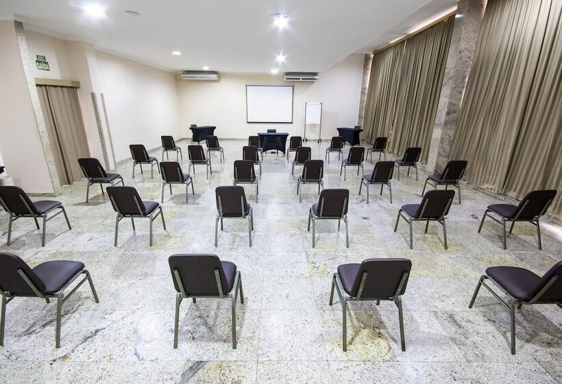 ホテル Dan Inn Campinas Anhanguera