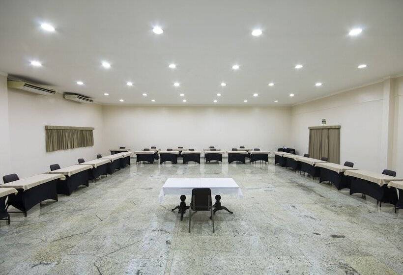 ホテル Dan Inn Campinas Anhanguera