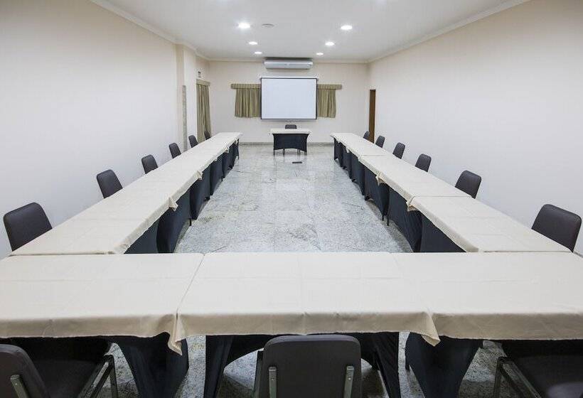 ホテル Dan Inn Campinas Anhanguera